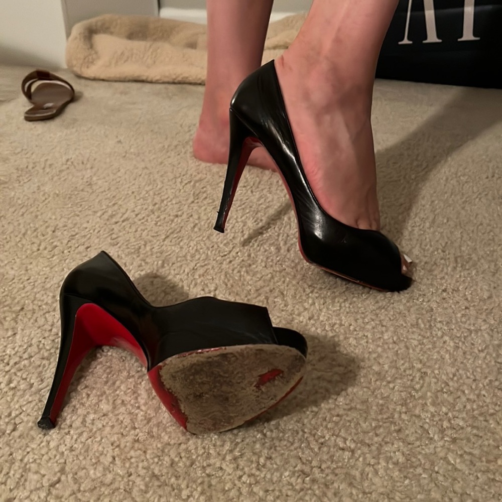 Christian Louboutin Very Prive 120 KID heels.